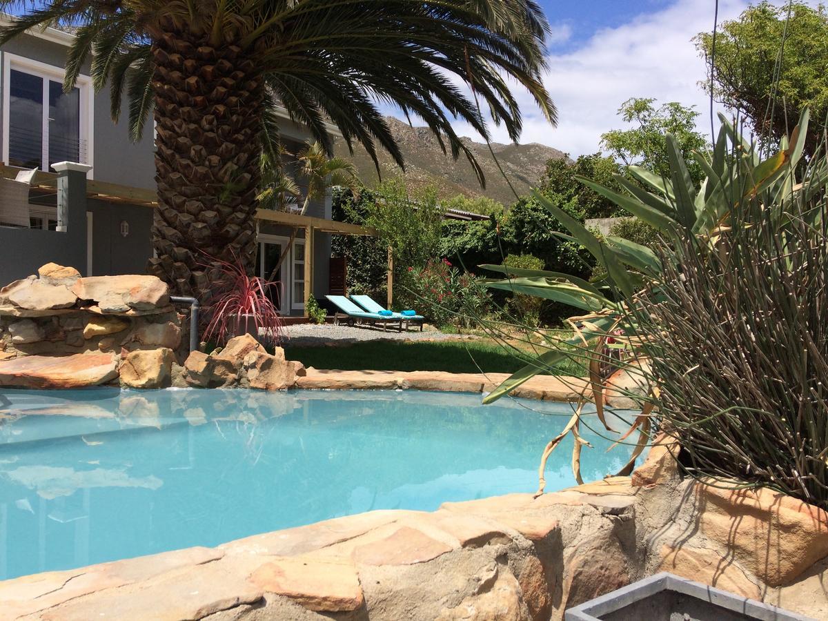 Bloemenzee Boutique B&B Gordonʼs Bay Exterior foto